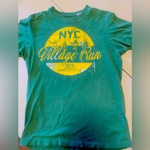 RARE MENS RUEHL No. 925 small graphic tee